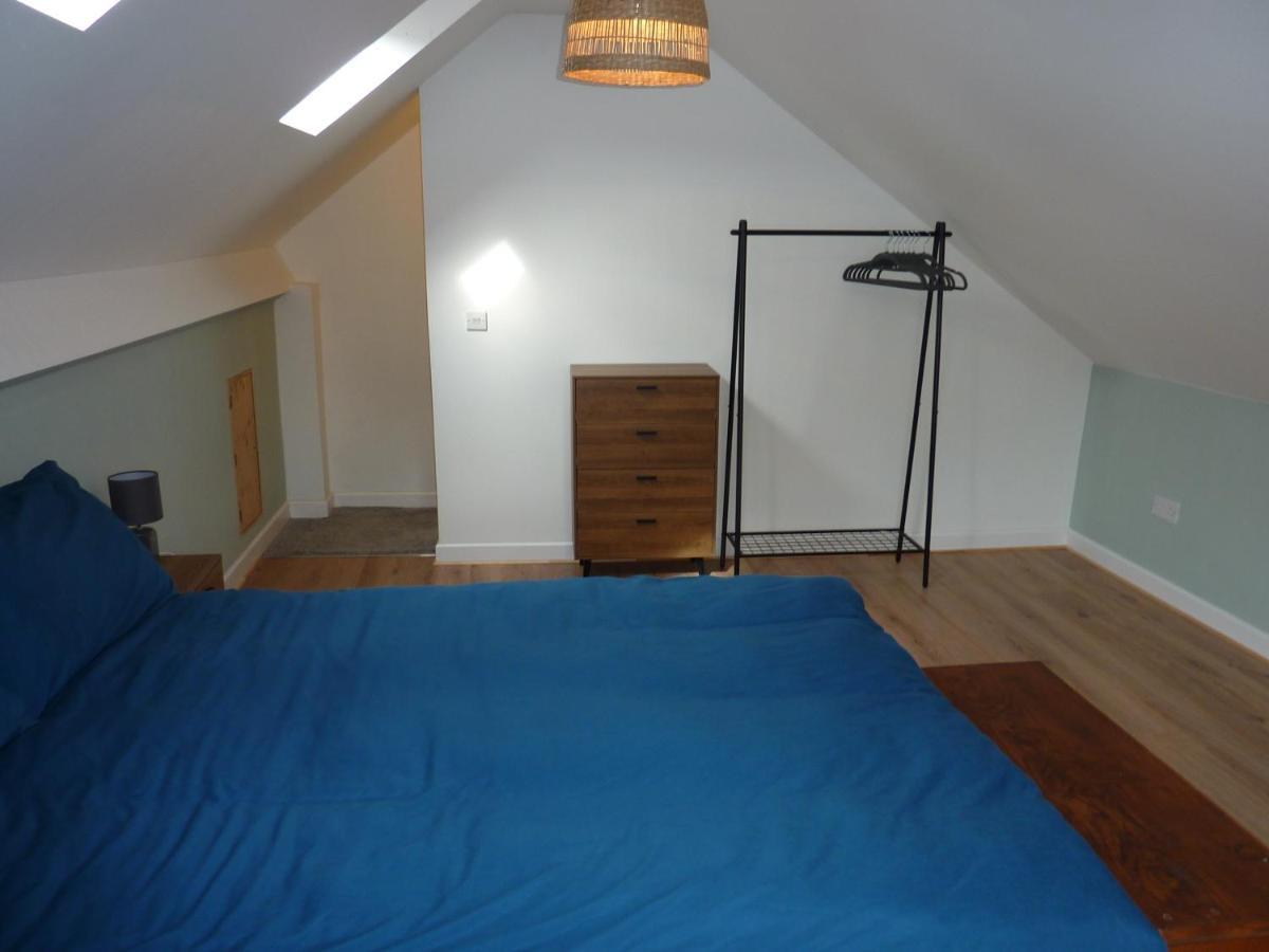 Rose Apartment Carmarthen